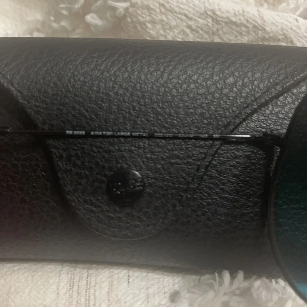 Ray-Bans - Picture 3 of 4